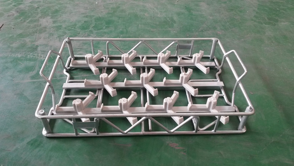 13.鐵絲網(wǎng)框