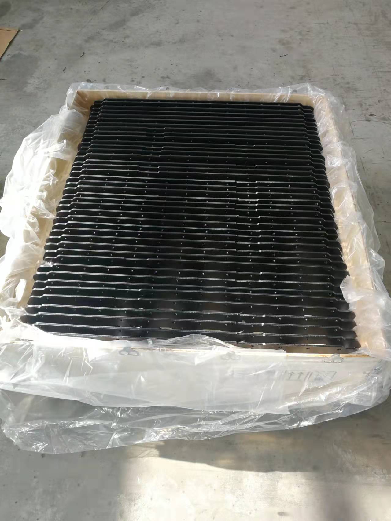 加強(qiáng)板包裝1